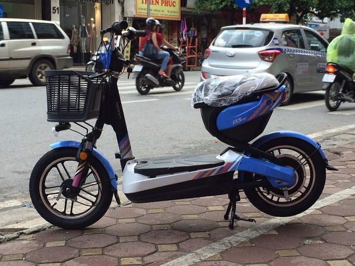 Xe đạp điện Giant M133 Mini xanh dương