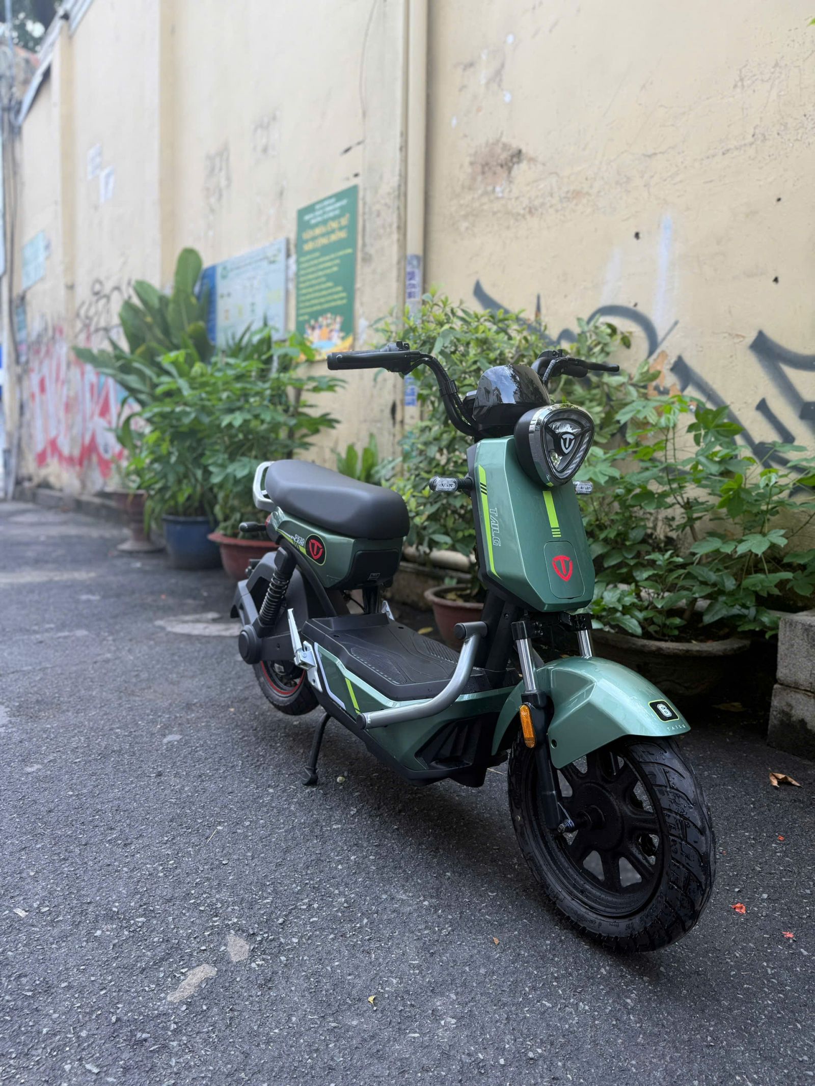 Hà Nội đang đứng trư