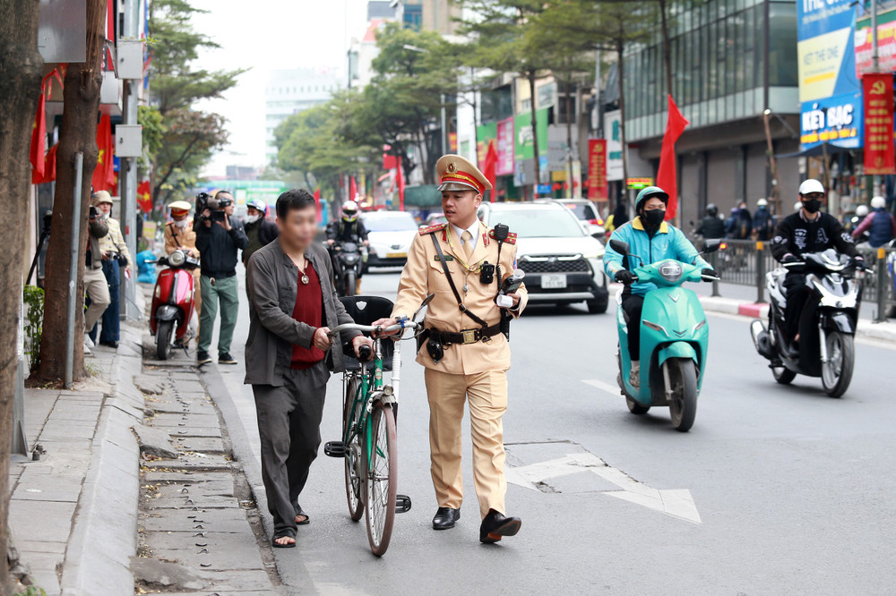 Xe đạp không còn ngoại lệ trong kiểm soát nồng độ cồn