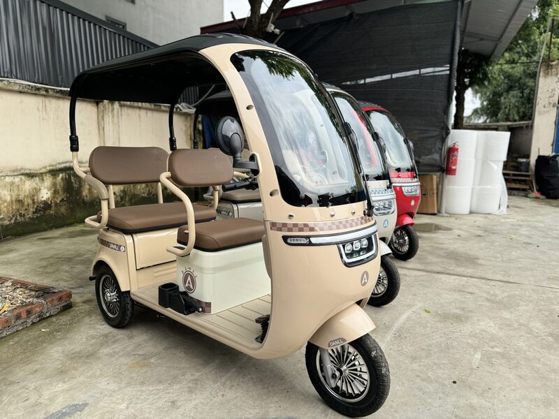 xe điện 3 bánh Yabo Q5 2025 có mái che