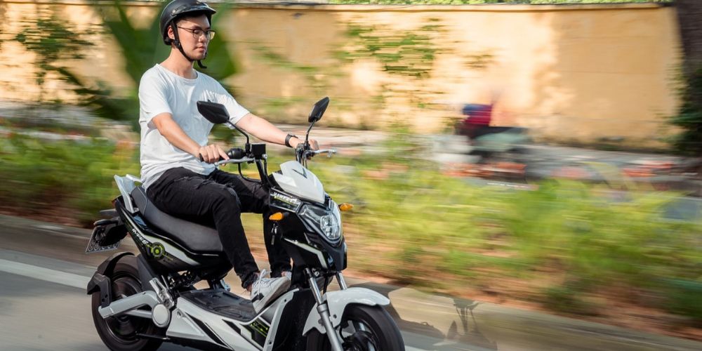 Pin hoặc ắc quy bị yếu