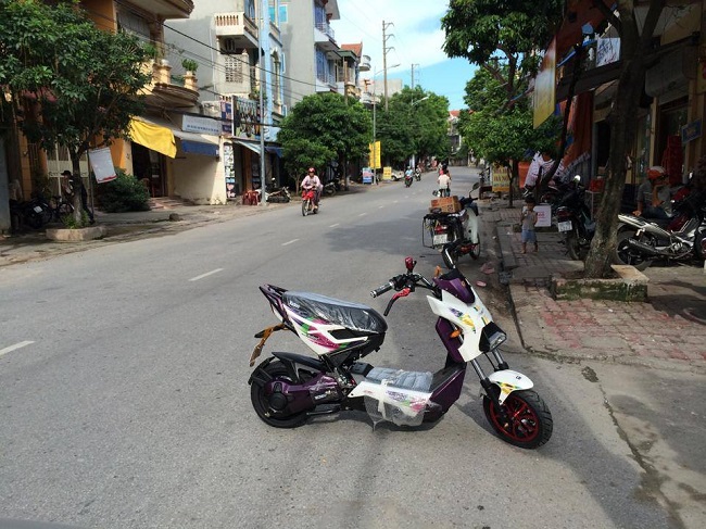 Xe điện Xmen Sport màu tím mới nhất Phủ Lý, Hà Nam