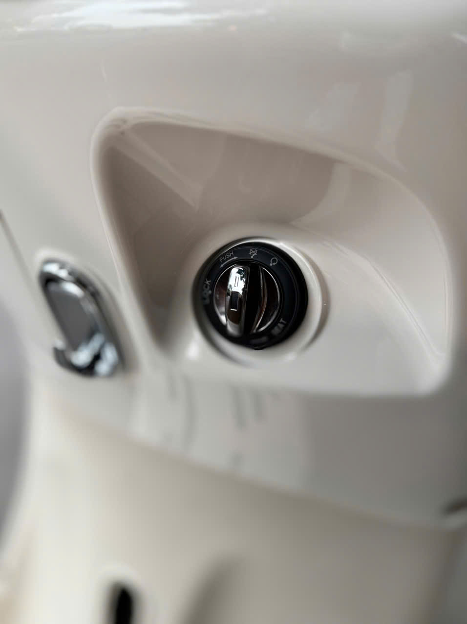 Vì sao xe điện luôn bị giới hạn tốc độ và điều đó mang lại lợi ích gì?