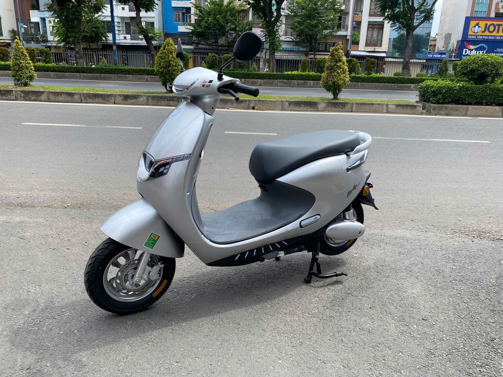 Cùng với sự phát triển nhanh của xe máy điện, người dùng Việt Nam đang thay đổi cách tiếp cận