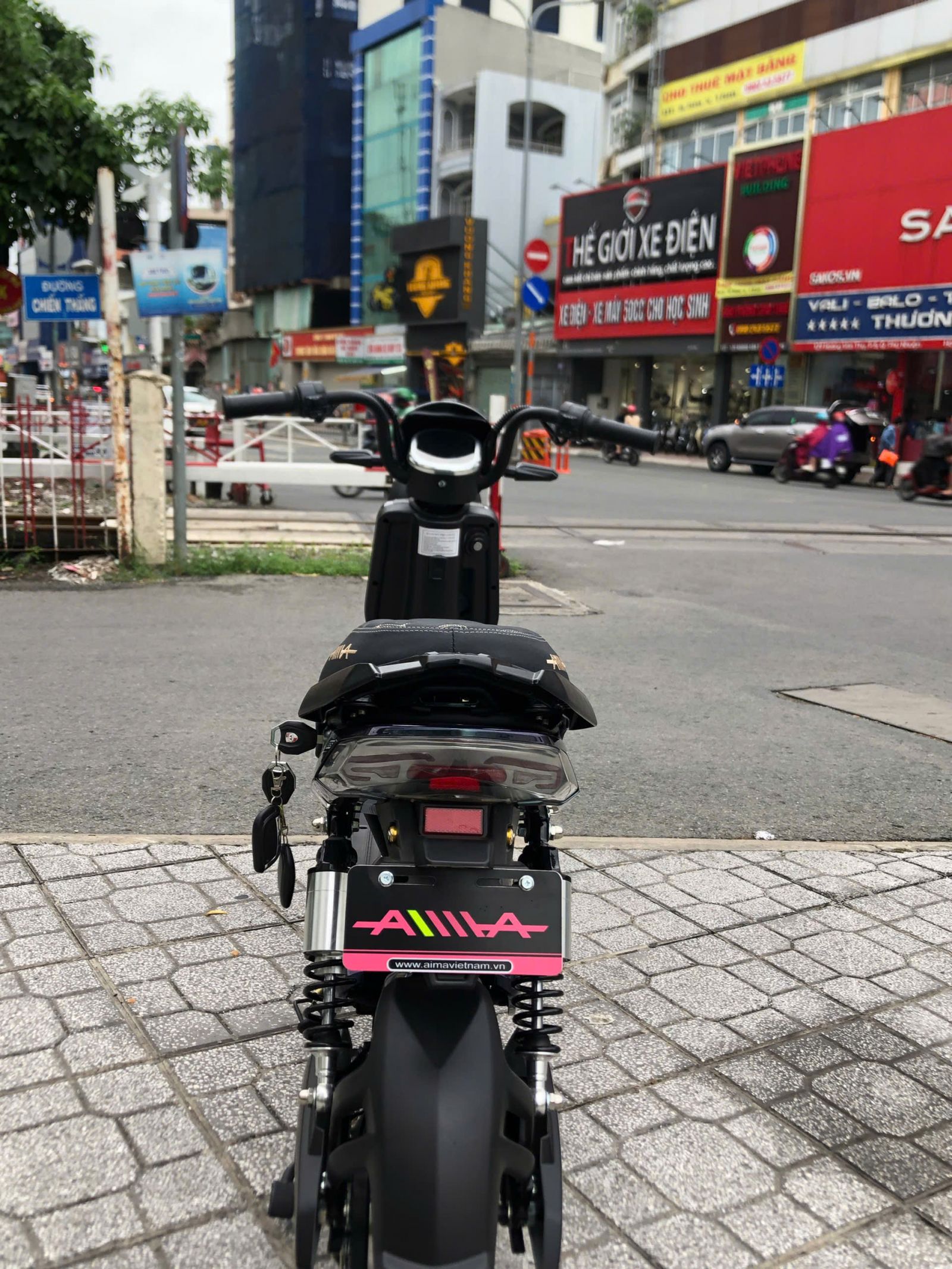 Nhiều người cảm thấy dễ thở khi Hà Nội điều chỉnh lệnh cấm xe xăng từ 1/7/2026