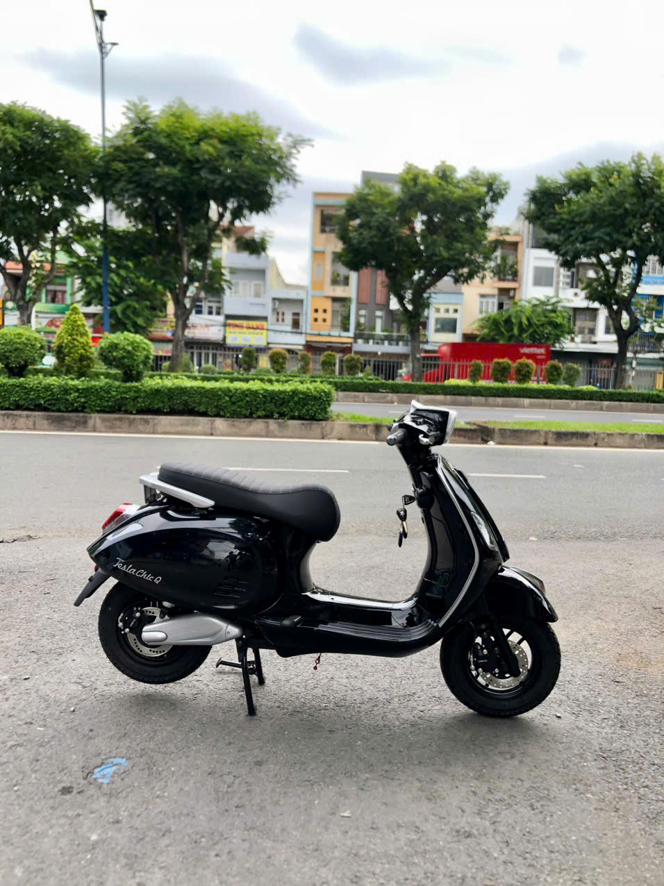 Xe máy điện Dibao Tesla Chic