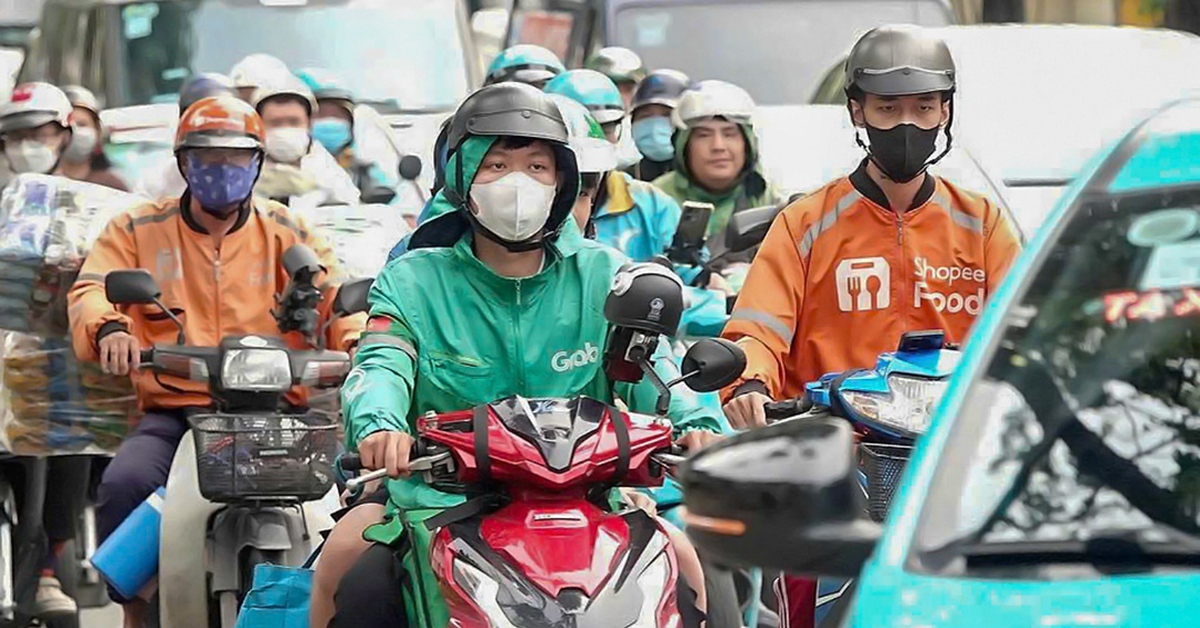 TP.HCM dự kiến triển khai chuyển đổi xe xăng sang xe điện cho tài xế công nghệ vào tháng 9 - 2025