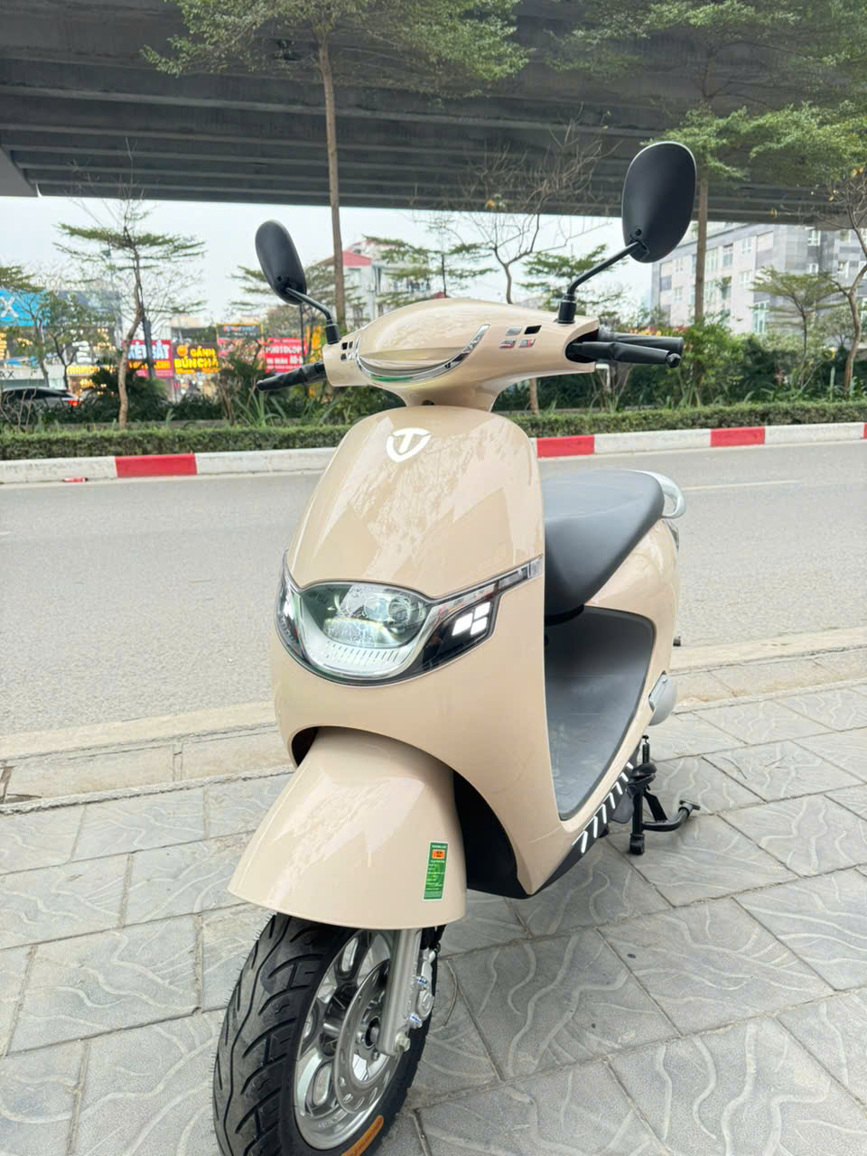 Thời Gian Sạc Xe Điện Ắc Quy, Các Mẫu Xe Máy Điện Sạc Nhanh Hiện Nay