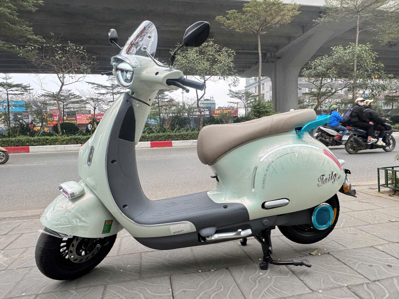 Tặng xe máy điện ngày 8/3, xu hướng quà tặng thiết thực cho phái đẹp