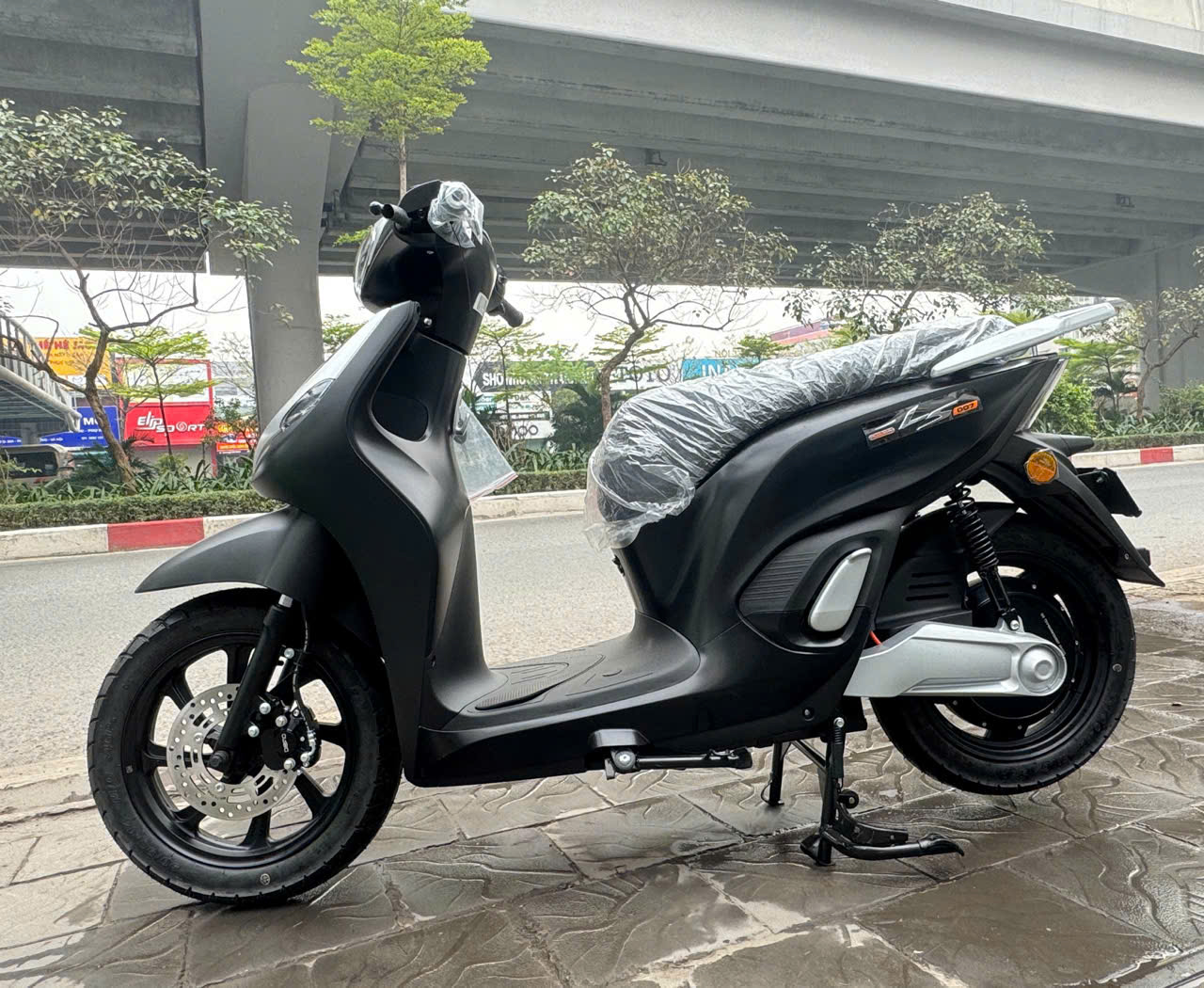 10 năm là con số có dễ đạt khi nhắc đến tuổi thọ của pin xe máy điện