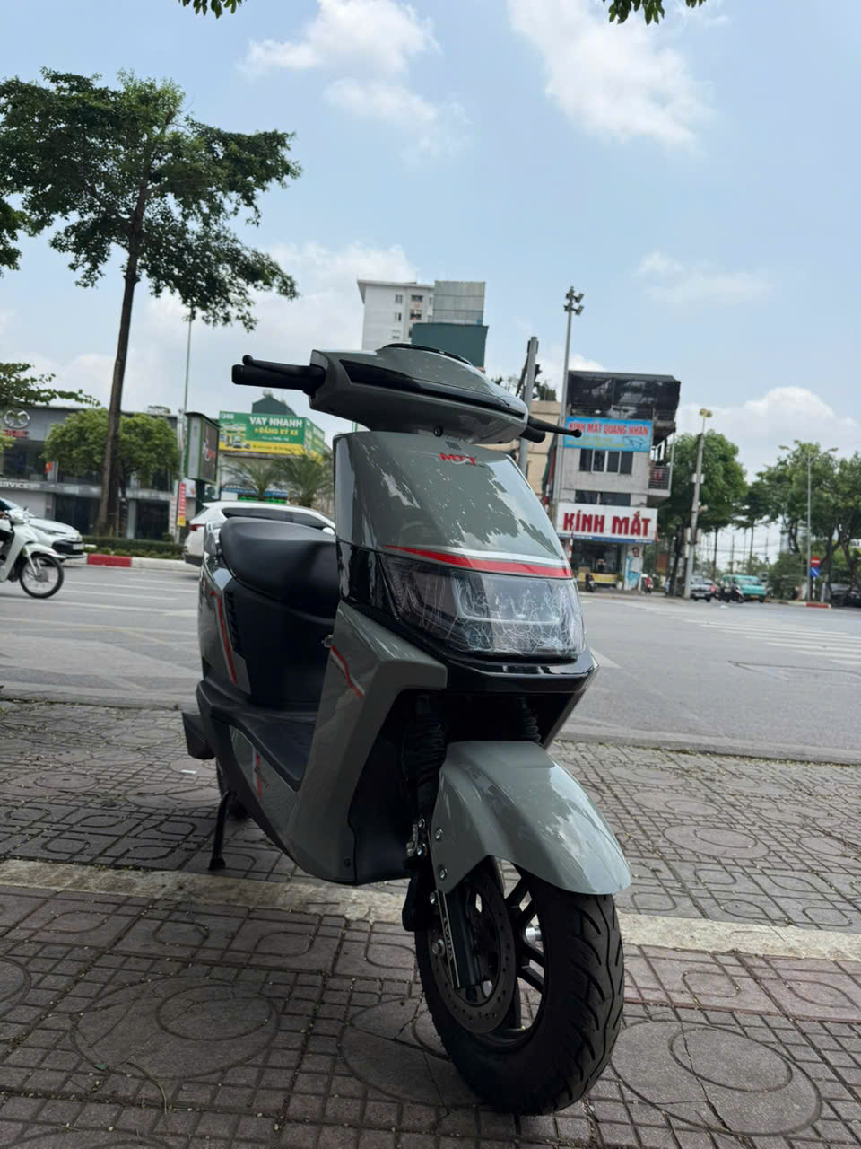 Toàn cảnh cách Hà Nội quản lý xe máy xăng và khu vực hạn chế, 1 số mẫu xe điện có thể thay thế trong tương lai