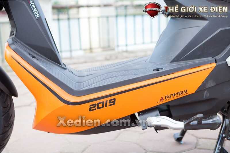 Xe điện Anmshi V8