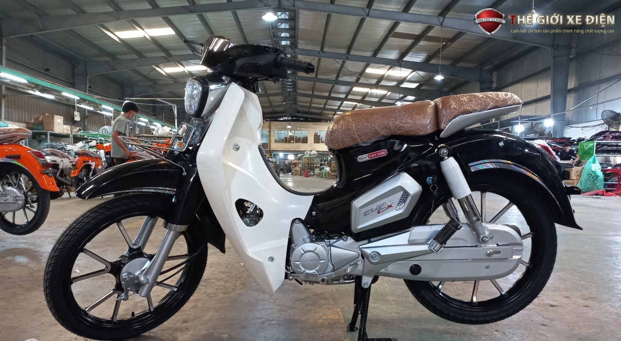 Thiết kế độc đáo, khác biệt chỉ có ở xe máy 50cc Cub Việt Thái 2023
