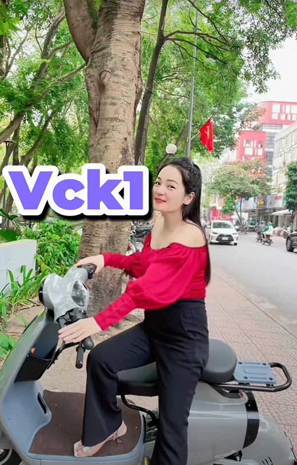 Thời Trang Hiện Đại Trẻ Trung Với Xe Điện VC K1
