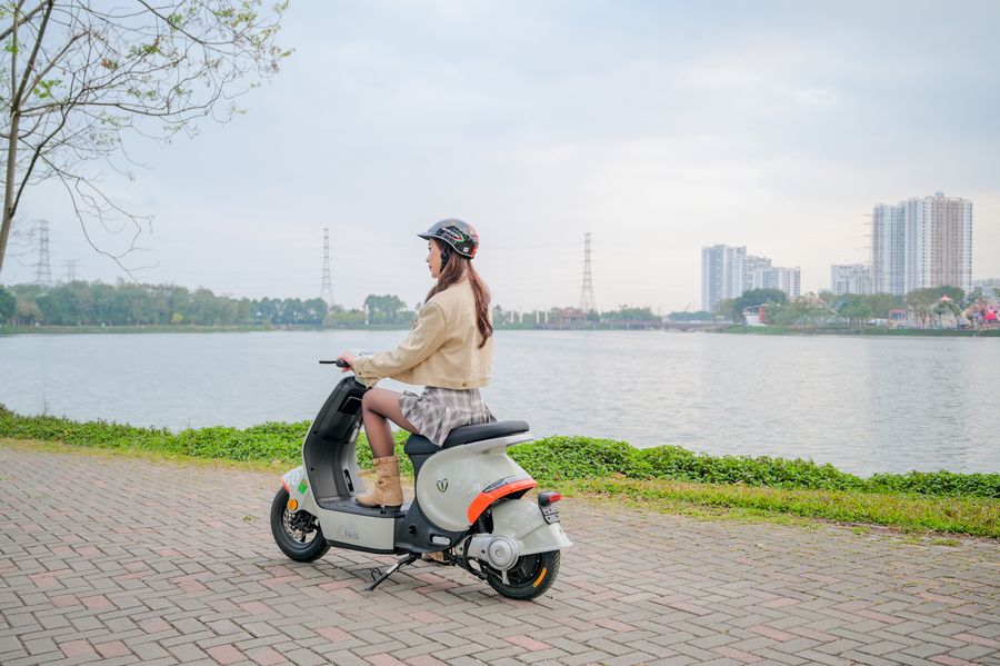 BỊ BẠN BÈ CẠCH MẶT VÌ... LỠ MUA XE ĐẠP ĐIỆN TAILG