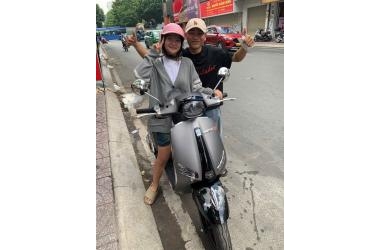 Em Gái Nhỏ Mua Chiếc Xe Ga 50cc Vera S Việt Thái Để Đi Học Và Đi Chơi