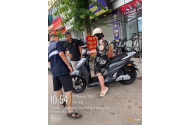 Anh chị khách hàng chốt ngay Dibao LS007 – lựa chọn di chuyển xanh