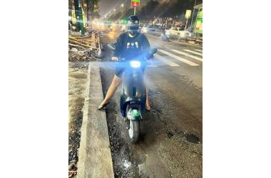 Chị khách hàng dễ thương rinh ngay xe đạp điện Tailg GR55