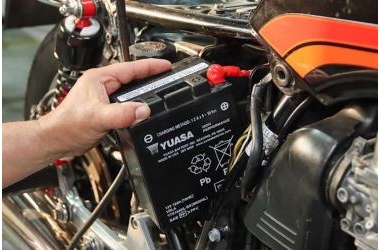 Ắc quy xe điện vẫn nóng sau 30 phút dừng xe, nguyên nhân đằng sau là gì?